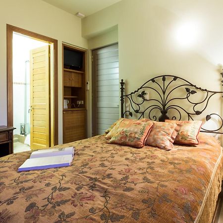 Elia Junior Suite In Epidavros With Shared Pool Νέα Επίδαυρος Εξωτερικό φωτογραφία
